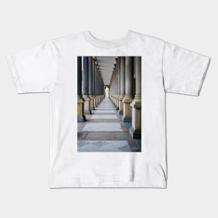 Corridor between columns Kids T-Shirt